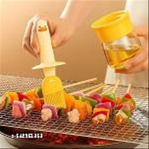 Oil Dispenser for Kitchen, 2 IN 1 Oil Dispenser Bottle with Silicone Basting Brush for Cooking Vinegar Sauce BBQ Grill Frying Baking,Air Fryer (pack of 1)
